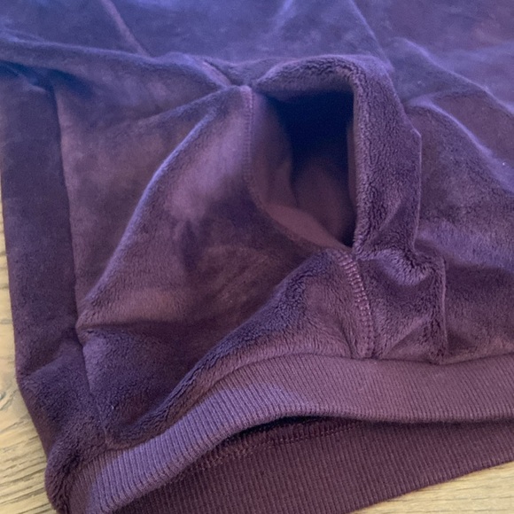 NWT - Athleta Girl Feelin’ Great Sweatshirt - Picture 9 of 13